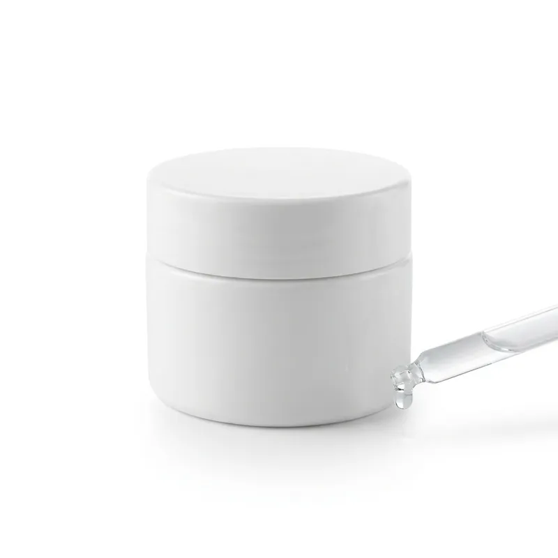 Crema hidratante de retinol — envase para maquila marca propia